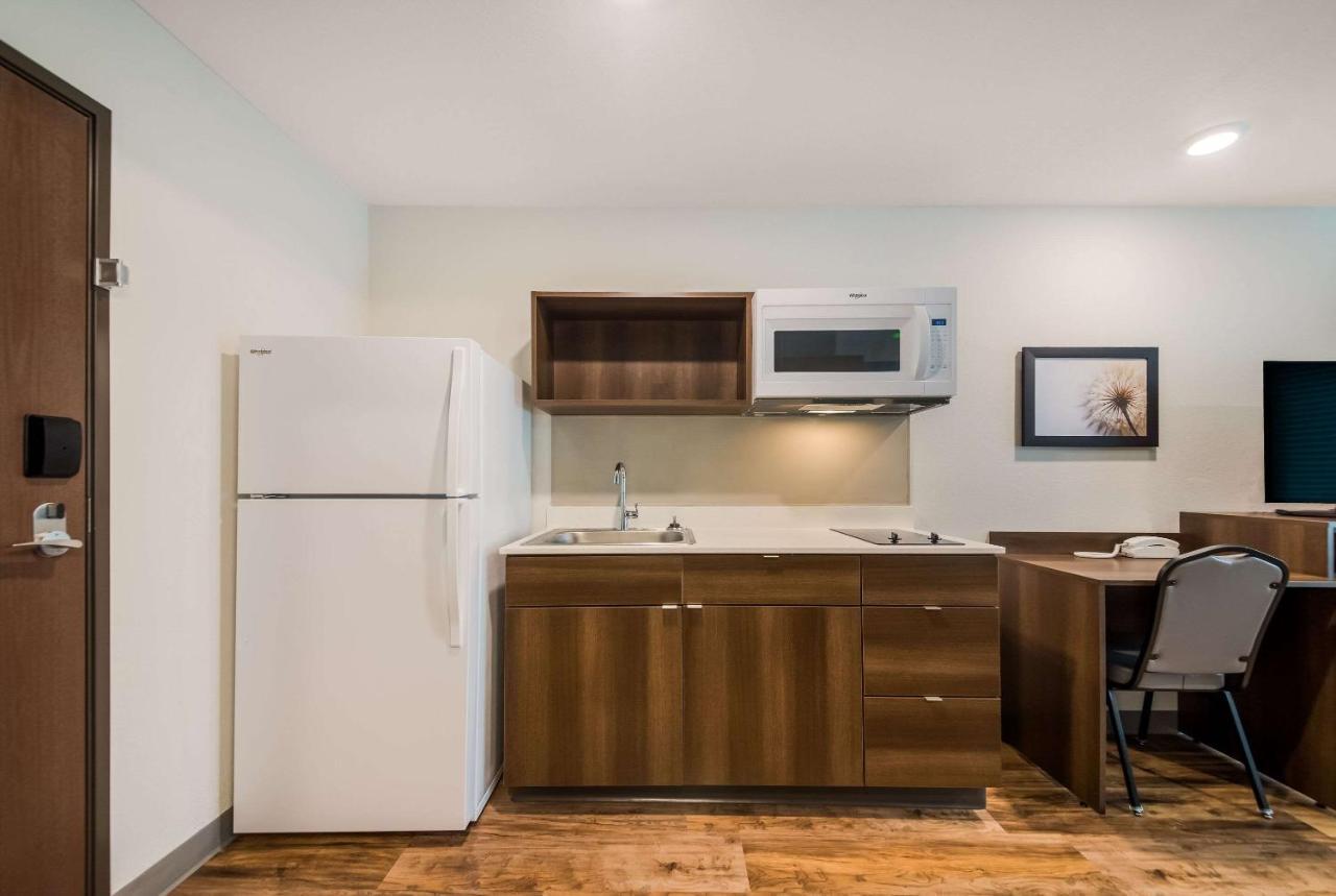 Woodspring Suites Инвернесс Экстерьер фото