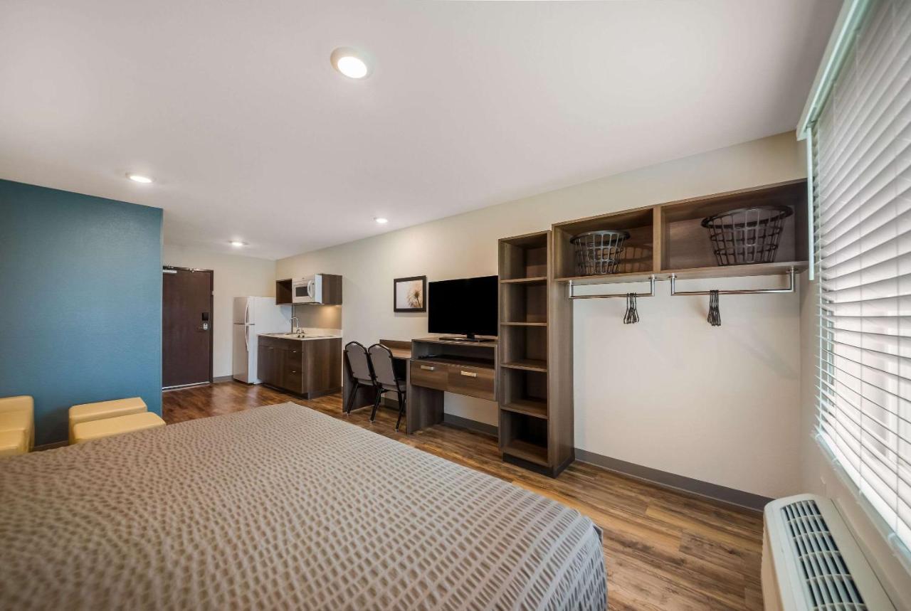 Woodspring Suites Инвернесс Экстерьер фото