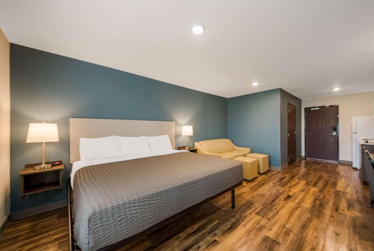 Woodspring Suites Инвернесс Экстерьер фото